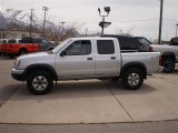 2000 Silver Ice Nissan Frontier XE Crew Cab 4x4 #28462058