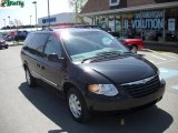 2006 Brilliant Black Chrysler Town & Country Touring #28461541