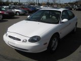 1999 Vibrant White Ford Taurus SE #28759360
