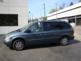 2006 Magnesium Pearl Chrysler Town & Country Limited #28875371
