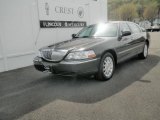 2007 Charcoal Beige Metallic Lincoln Town Car Signature #28936365