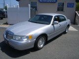 2001 Silver Frost Metallic Lincoln Town Car Executive #28937031