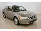 Antique Sage Pearl Toyota Camry in 2000