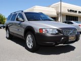 2004 Silver Metallic Volvo XC70 AWD #29097762