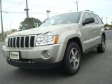 Light Graystone Pearl Jeep Grand Cherokee in 2006