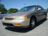 1995 Cashmere Silver Metallic Honda Accord EX Coupe #29266004