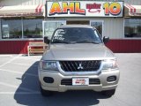 2003 Sudan Beige Metallic Mitsubishi Montero Sport XLS 4x4 #29342235