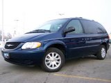 2002 Chrysler Town & Country EX