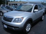 2009 Bright Silver Kia Borrego LX V6 4x4 #30036562