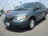 2007 Magnesium Pearl Chrysler Town & Country Touring #30036472