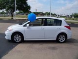 2009 Fresh Powder Nissan Versa 1.8 SL Hatchback #30213602