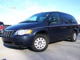 2007 Modern Blue Pearl Chrysler Town & Country LX #2974336