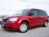 2008 Inferno Red Crystal Pearlcoat Chrysler Town & Country LX #2974301