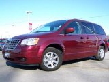 2008 Deep Crimson Crystal Pearlcoat Chrysler Town & Country Touring #2974364