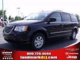 2010 Brilliant Black Crystal Pearl Chrysler Town & Country Touring #30280974