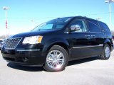 2009 Brilliant Black Crystal Pearl Chrysler Town & Country Limited #2974393