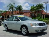 2005 Silver Frost Metallic Ford Five Hundred SEL #30543851