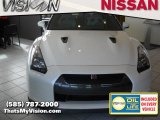 2010 Pearl White Nissan GT-R Premium #30817087