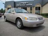 1998 Cashmere Beige Metallic Toyota Camry LE #30894742