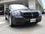 2007 Brilliant Black Crystal Pearl Dodge Magnum SE #30936126