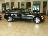 Obsidian Black Metallic Mercedes-Benz R in 2008