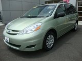 2009 Silver Pine Mica Toyota Sienna LE #30935543