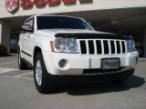 2007 Stone White Jeep Grand Cherokee Laredo 4x4 #31392121