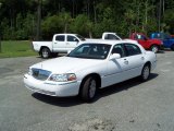 2010 Vibrant White Lincoln Town Car Signature Limited #31585399