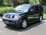 2006 Majestic Blue Metallic Nissan Pathfinder SE 4x4 #31584933