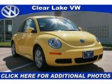 2010 Sunflower Yellow Volkswagen New Beetle 2.5 Coupe #31585568