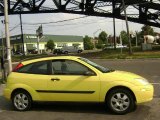 2001 Egg Yolk Yellow Ford Focus ZX3 Coupe #31964217