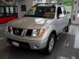 2007 Radiant Silver Nissan Frontier LE Crew Cab 4x4 #32025580