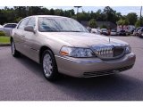 2009 Light French Silk Metallic Lincoln Town Car Signature Limited #32178096