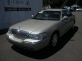 2009 Light French Silk Metallic Lincoln Town Car Signature Limited #32177526