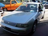 1997 Platinum Metallic Nissan Altima GXE #32391744
