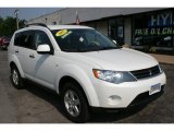 2007 Diamond White Pearl Mitsubishi Outlander LS 4WD #32467062