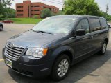 2009 Modern Blue Pearl Chrysler Town & Country LX #32535494