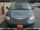 2005 Chrysler Town & Country Touring