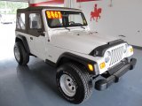 2000 Stone White Jeep Wrangler SE 4x4 #32681682