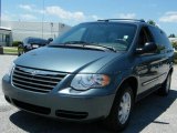 2005 Chrysler Town & Country Touring