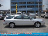 2004 Silver Frost Metallic Ford Taurus SE Wagon #32682246