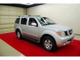 2007 Silver Lightning Nissan Pathfinder SE #32898341