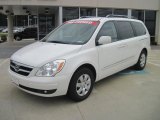 2007 Hyundai Entourage GLS