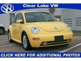 2004 Sunflower Yellow Volkswagen New Beetle GLS Coupe #33189705