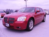 2005 Inferno Red Crystal Pearl Dodge Magnum R/T #33673767