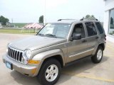 2006 Light Khaki Metallic Jeep Liberty Limited 4x4 #33673355