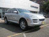 2009 Crystal Silver Metallic Porsche Cayenne S #33802927