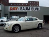 2005 Cool Vanilla Chrysler 300 C HEMI #3375039