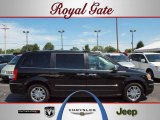 2008 Brilliant Black Crystal Pearlcoat Chrysler Town & Country Limited #34167707