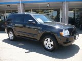 2005 Brilliant Black Crystal Pearl Jeep Grand Cherokee Laredo 4x4 #34513419